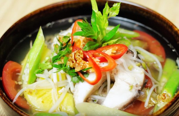 Tô canh chua cá lóc thanh mát, giải nhiệt cho bữa cơm gia đình
