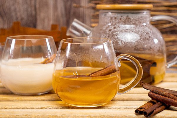 Trà gừng táo làm dịu cơn ho
