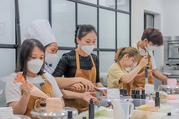 Trang trí bánh Bento Cake theo phong cách cá nhân