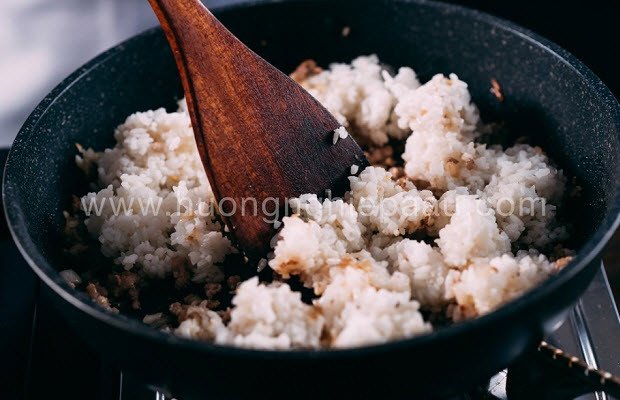 Xào cơm trộn bibimbap