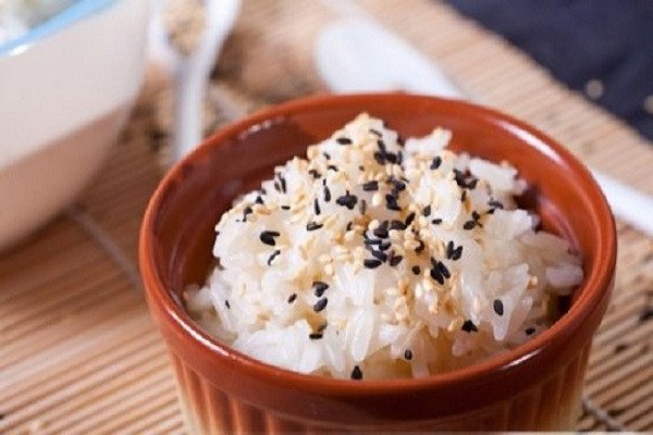 Cách Nấu Xôi Nước Cốt Dừa Thơm Ngon, Dẻo Mịn Tại Nhà Xôi nước cốt dừa thơm lừng béo ngậy