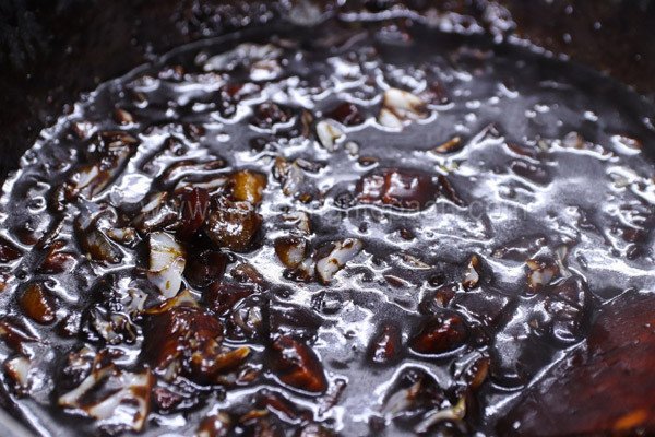 Xốt tương đen Jajangmyeon làm từ Chunjang