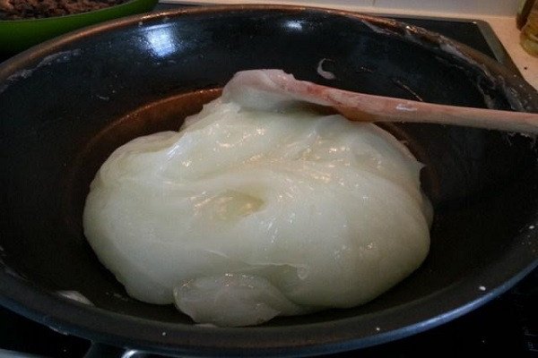 Xử lý bột làm bánh tẻ