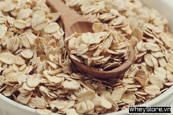 100 gram yến mạch bao nhiêu calo? Giải mã năng lượng và dinh dưỡng 100 gram yến mạch bao nhiêu calo - Giá trị dinh dưỡng yến mạch