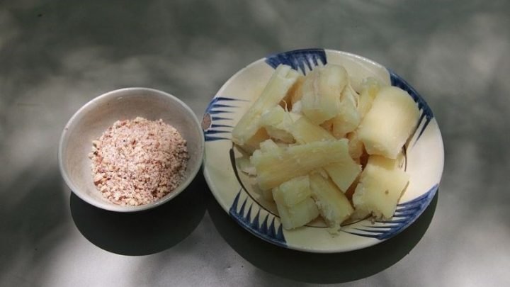 Khoai Mì Bao Nhiêu Calo? Khám Phá Giá Trị Dinh Dưỡng Củ Sắn Chi Tiết 100g khoai mì bao nhiêu calo tươi có khoảng 160 calo