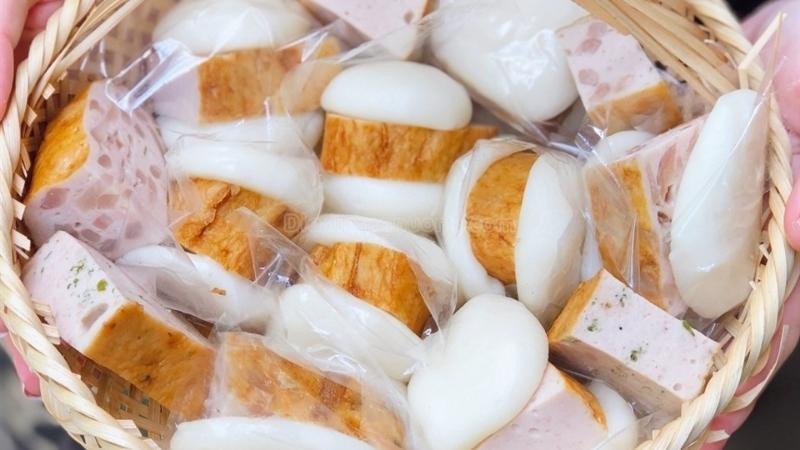 Ăn bánh dày chả lụa có gây tăng cân không