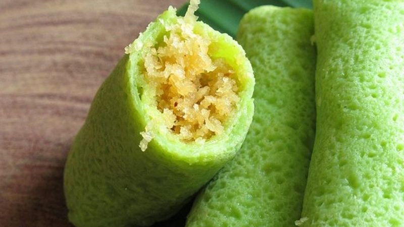 Ăn bánh ống lá dứa có béo không