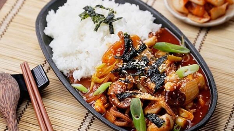 Bạch tuộc xào cay Hàn Quốc