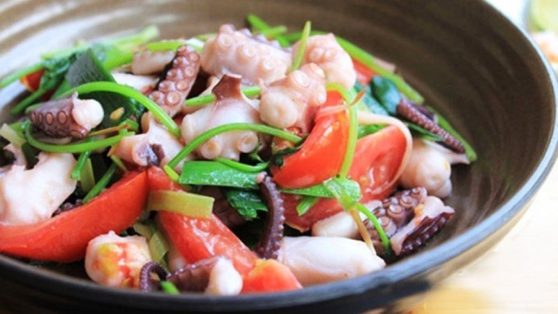 Bạch tuộc xào chua ngọt hấp dẫn