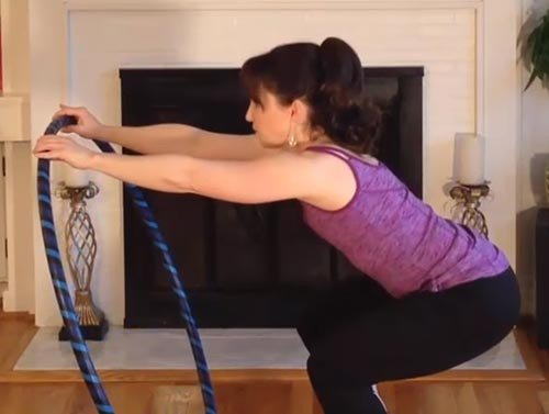 Bài tập lắc vòng squat