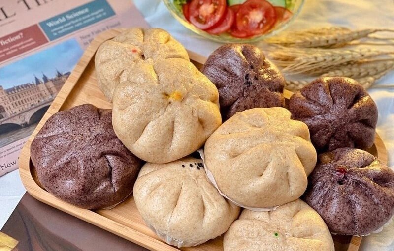 Bánh bao gạo lứt với nhân gà nấm