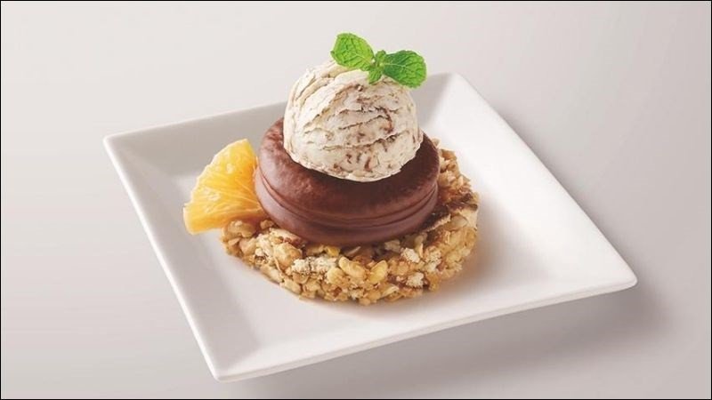 Bánh Chocopie và tách trà, gợi ý thời điểm ăn bánh hợp lý sau bữa ăn chính