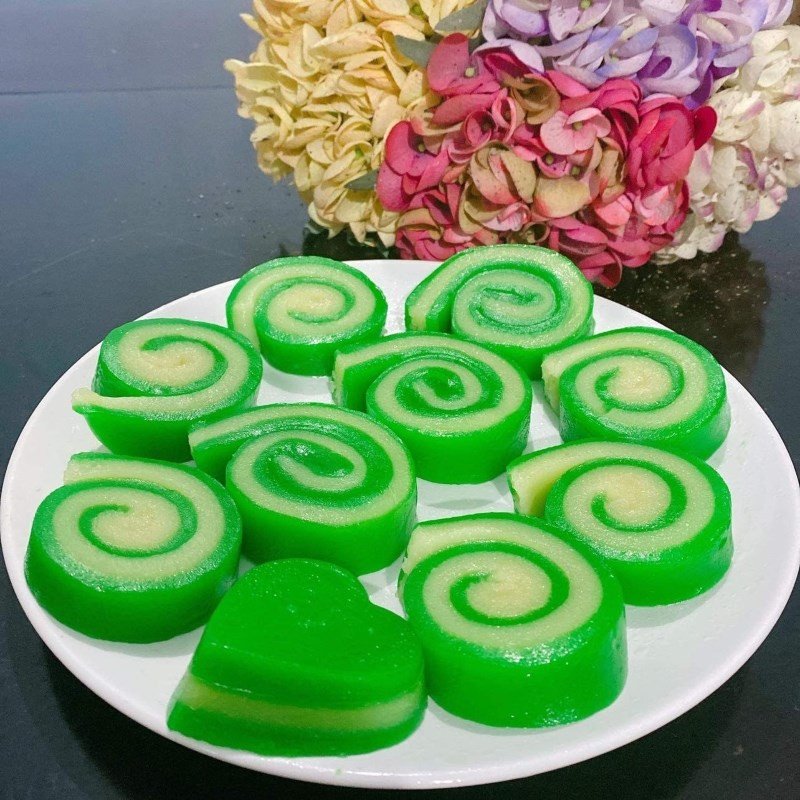Bánh da lợn thành phẩm với màu sắc hài hòa và độ dẻo hấp dẫn, bánh ngon dễ làm
