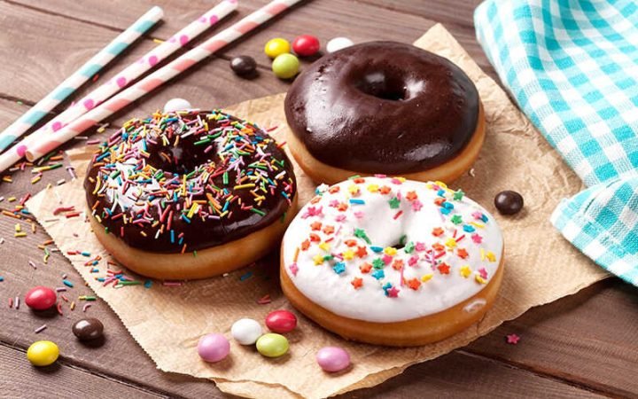 Bánh donut đa dạng về loại và lượng calo