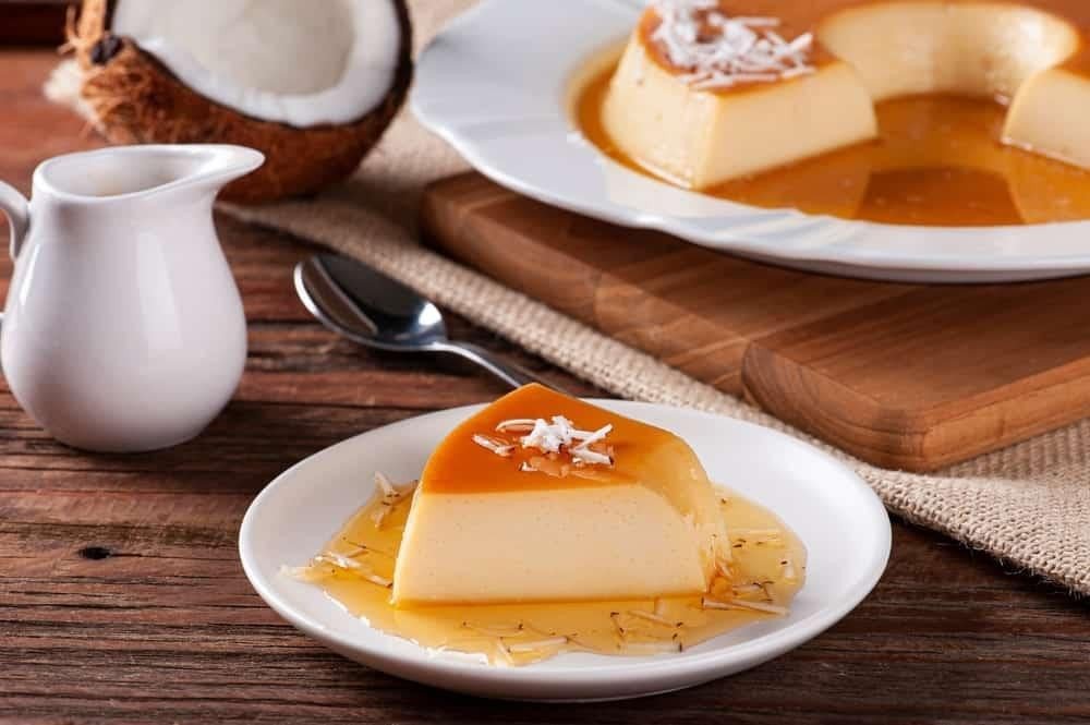 Bánh flan phô mai mềm mịn, cung cấp năng lượng và canxi cho bé.