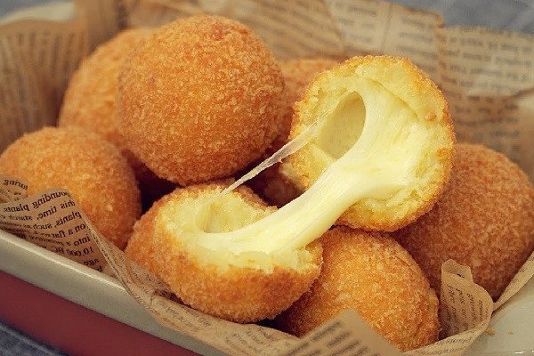 Bánh khoai tây phô mai Hàn Quốc