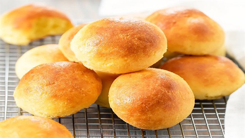 Bánh mì mềm xốp tự làm tại nhà bằng nồi cơm điện