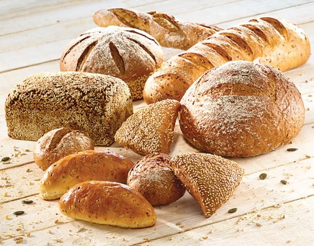 Bánh mì ngũ cốc nguyên hạt giàu dinh dinh dưỡng từ các loại hạt