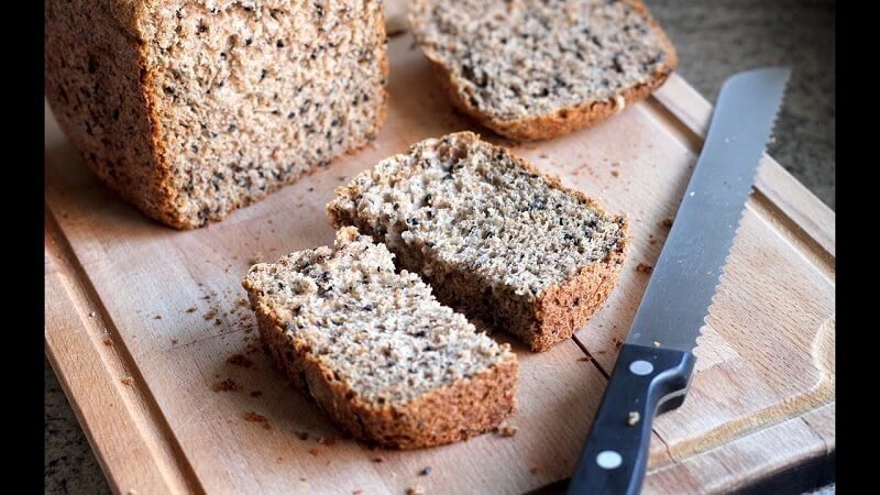 Bánh mì nguyên cám giúp no lâu, giảm cảm giác thèm ăn