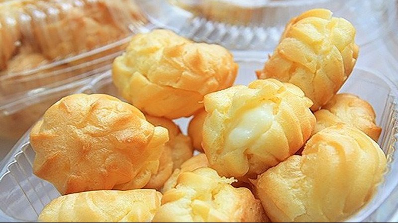 Bánh su kem với nhân kem béo ngậy