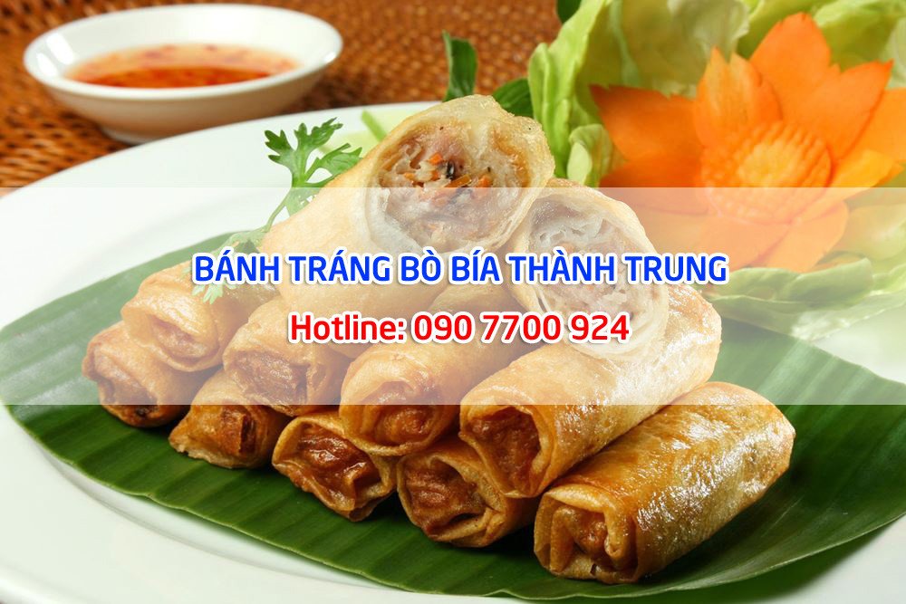 Bánh tráng bò bía đậu xanh dùng để cuốn chả giò thịt heo