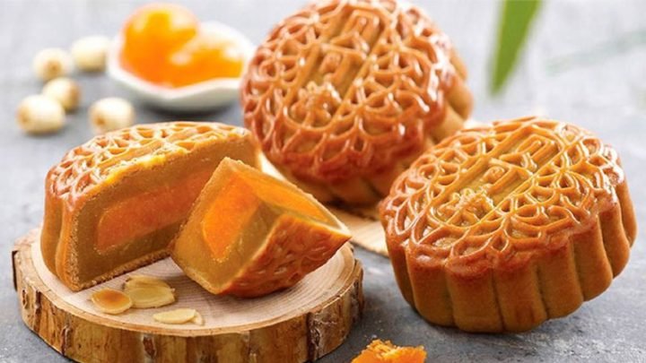Bánh Trung Thu nướng bao nhiêu calo?