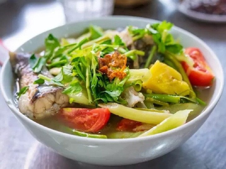 Cách Làm Dọc Mùng Nấu Canh Chua Thanh Mát Chuẩn Vị Bát canh chua dọc mùng cá lóc thơm ngon