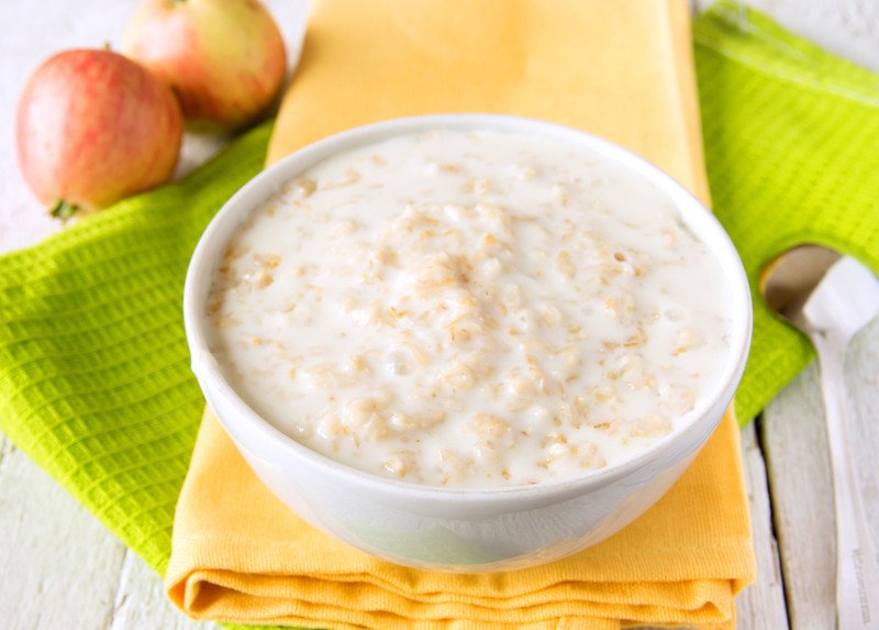 Bát cháo yến mạch thơm ngon, bổ dưỡng cho bé 7 tháng