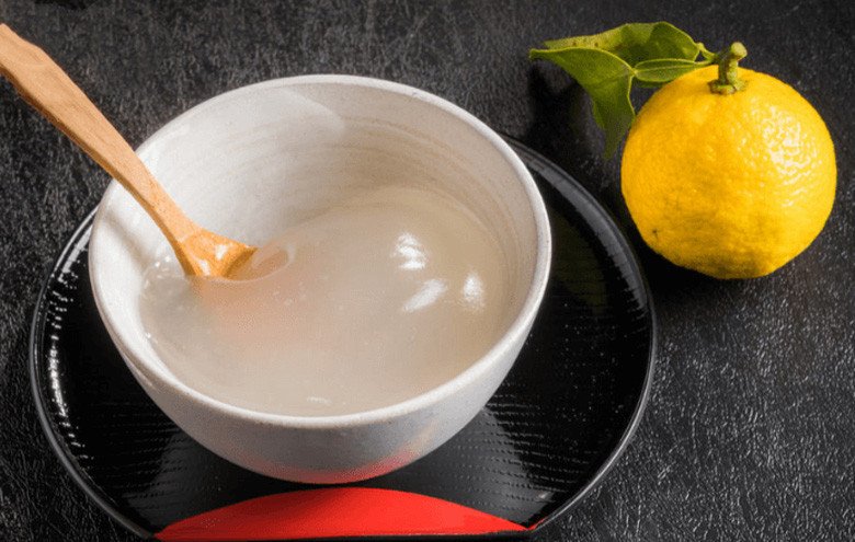 Bát chè bột sắn dây truyền thống đã hoàn thành