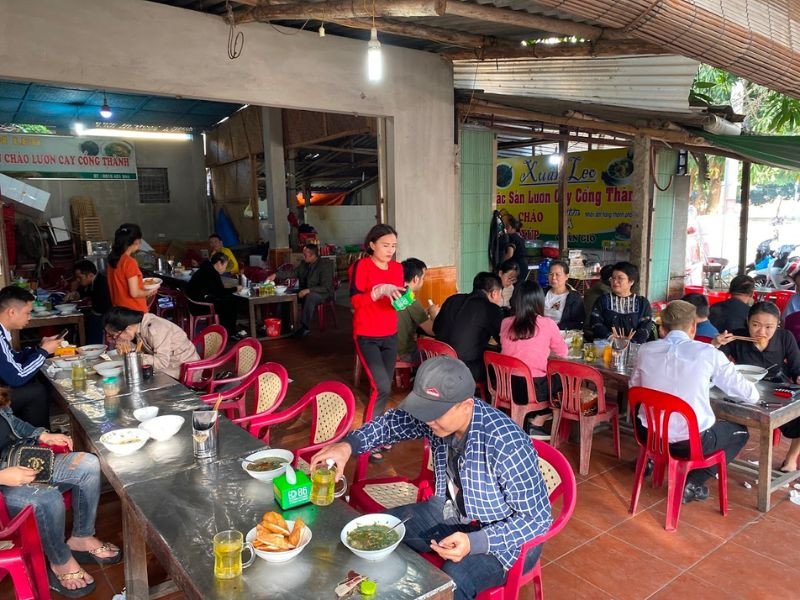 bát miến lươn cay Xuân Leo đặc trưng của ẩm thực Nghệ An
