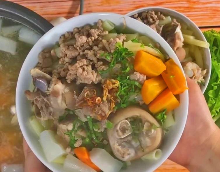 Bát nui giò heo đầy đặn, hấp dẫn
