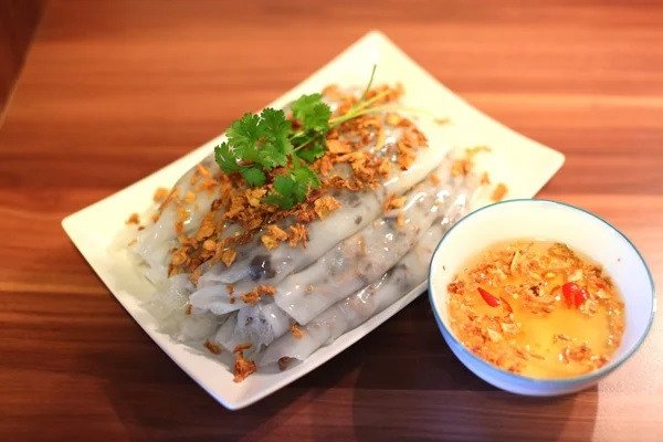 Bát nước mắm bánh ướt miền Bắc thanh nhẹ có tỏi ớt