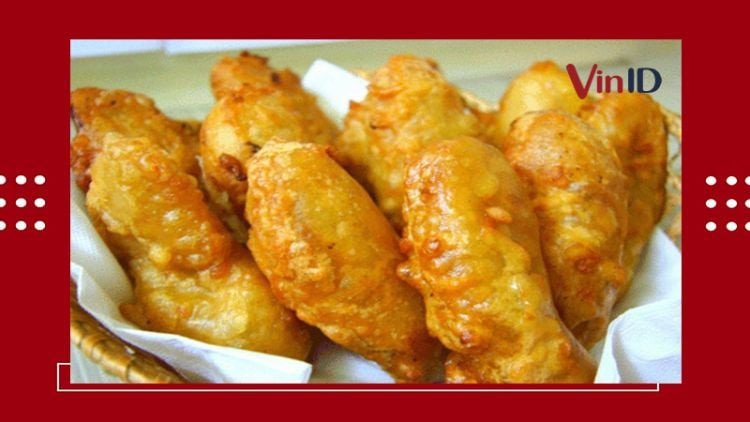 Bột năng đã được pha loãng sẵn sàng để chiên bánh chuối