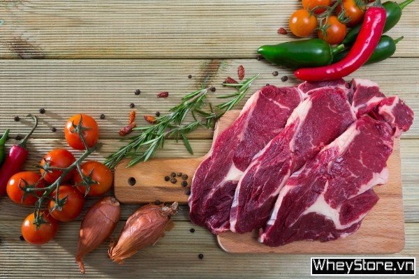 Bữa ăn lành mạnh với thịt bò và các thực phẩm kết hợp