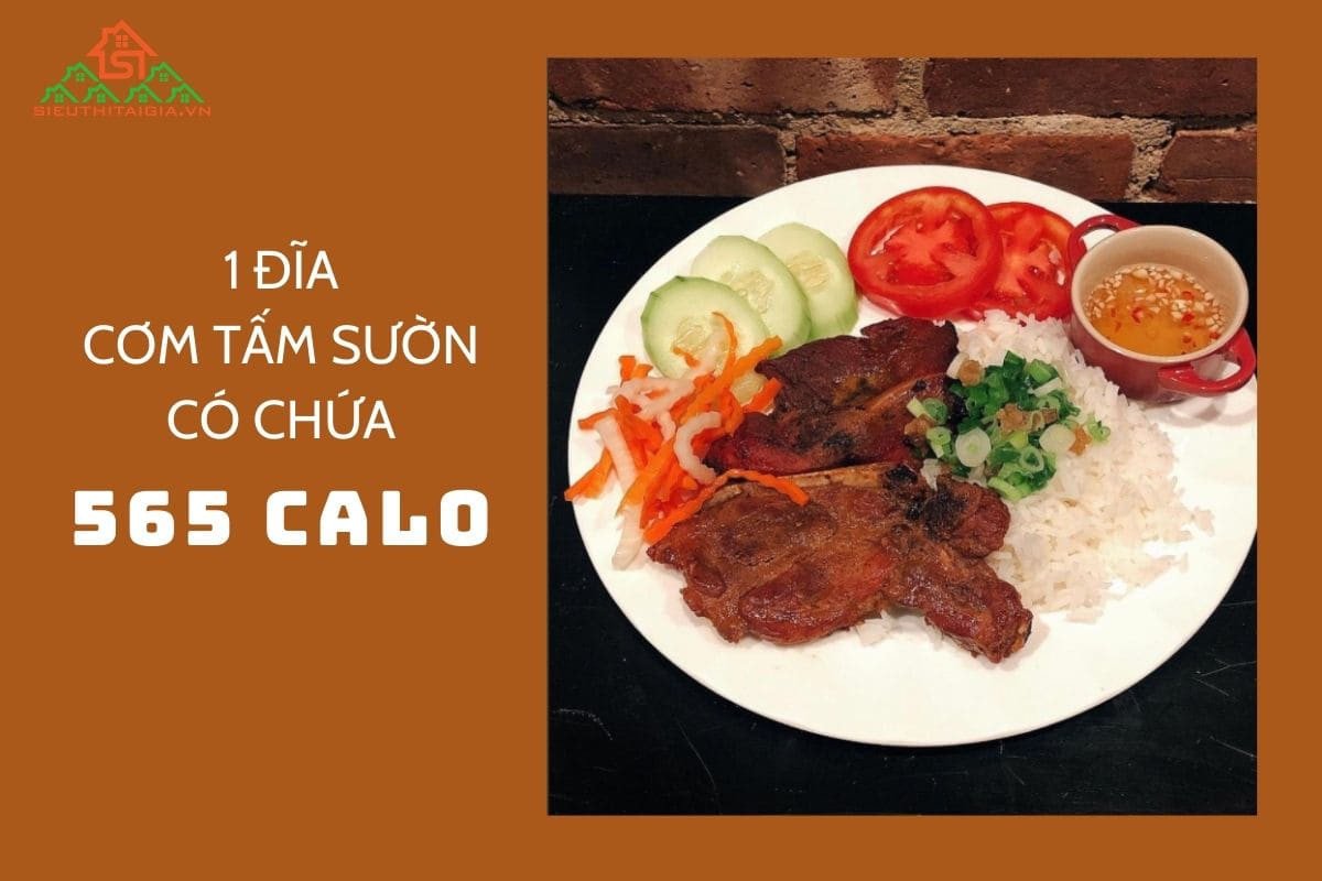 Bữa cơm tấm sườn nướng hấp dẫn, có thể kết hợp thêm chả trứng