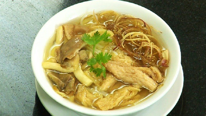 Bún kèn chay đặc trưng mùi ngải bún