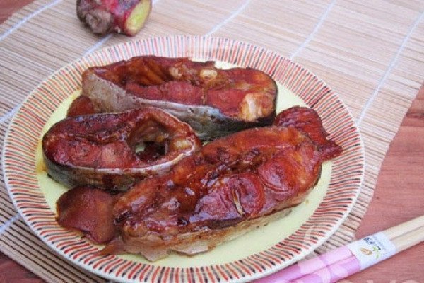 Cá ba sa kho riềng thơm ngon