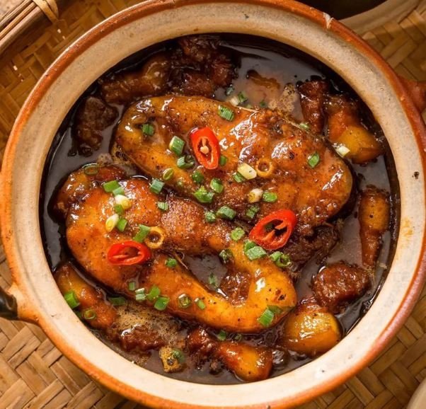 Cá basa phi lê kho tộ đậm đà, hao cơm ngày lạnh