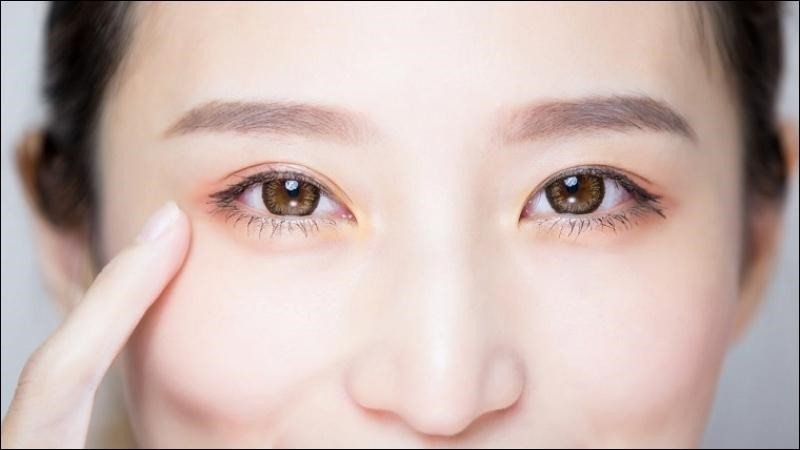 Cà chua cung cấp vitamin A giúp mắt sáng khỏe