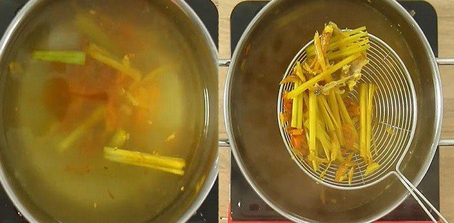 Cá lóc đang được luộc trong nồi nước dùng bún cá miền Tây