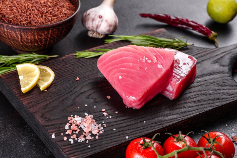 Cá ngừ tươi là một thực phẩm lý tưởng cho chế độ ăn lành mạnh