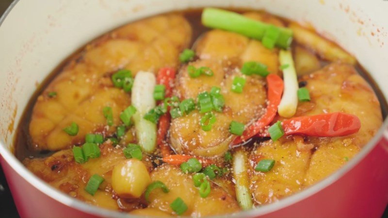 Cá thu kho mặn ngọt đậm đà, thơm ngon, cực bắt cơm