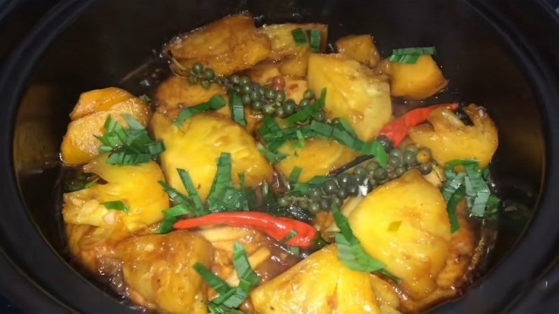 Cá thu kho thơm (dứa) chua ngọt, đậm đà, đưa cơm