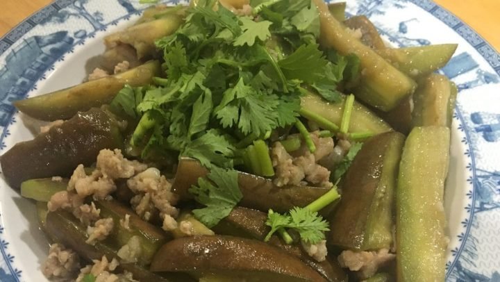 Cà tím xào thịt băm thơm ngon