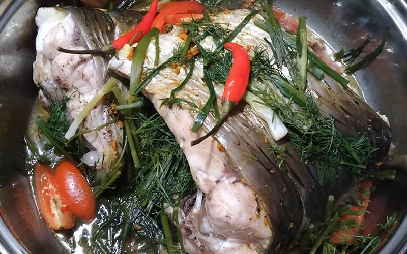 cá trắm hấp bia thơm ngon độc đáo