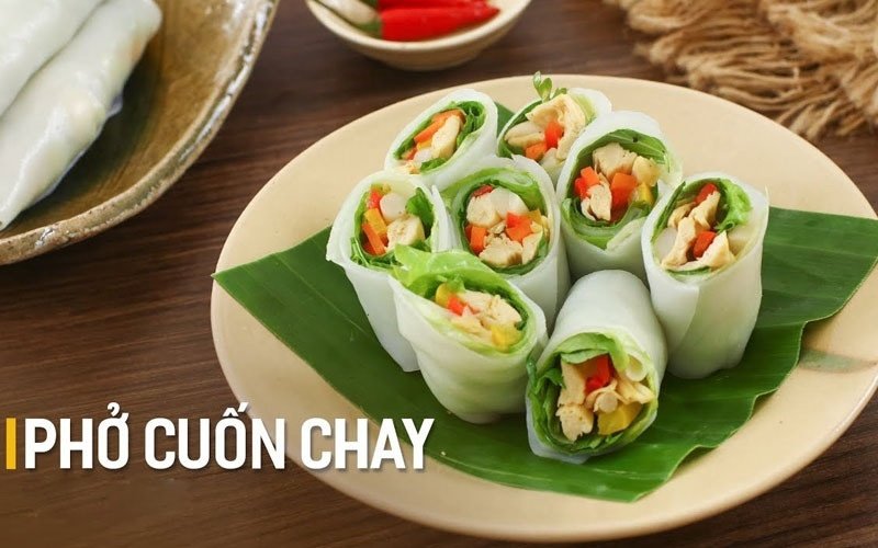 Các món bún, phở, xôi chay phong phú