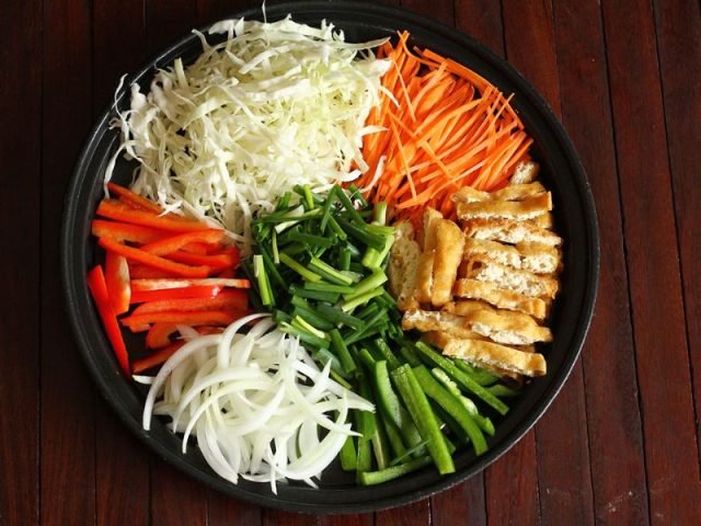 Các nguyên liệu tươi ngon cho món bún Thái chay tại nhà