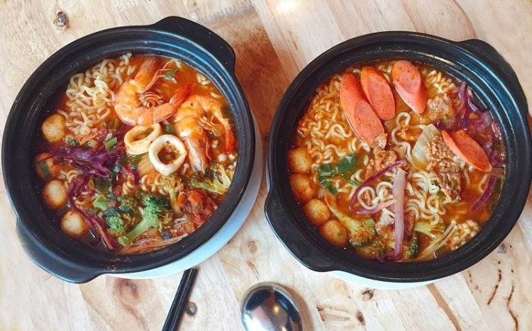 Các thành phần dinh dưỡng của gói mì Samyang hồng