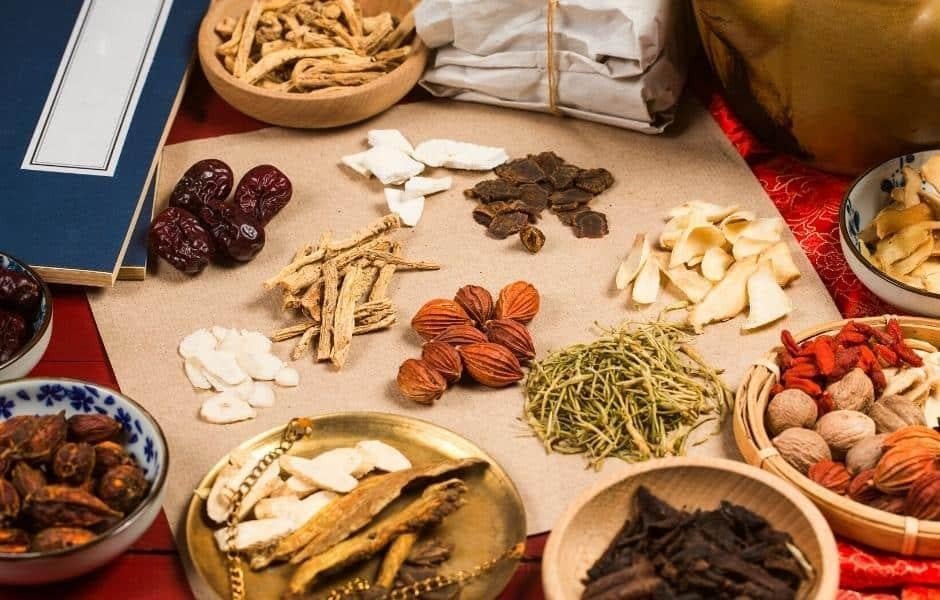 Các vị thuốc bắc hòa quyện trong món vịt tiềm
