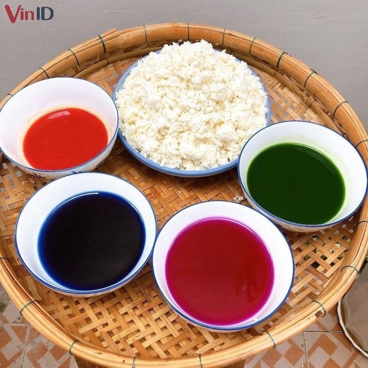 Các viên khoai mì ngũ sắc tươi tắn đẹp mắt